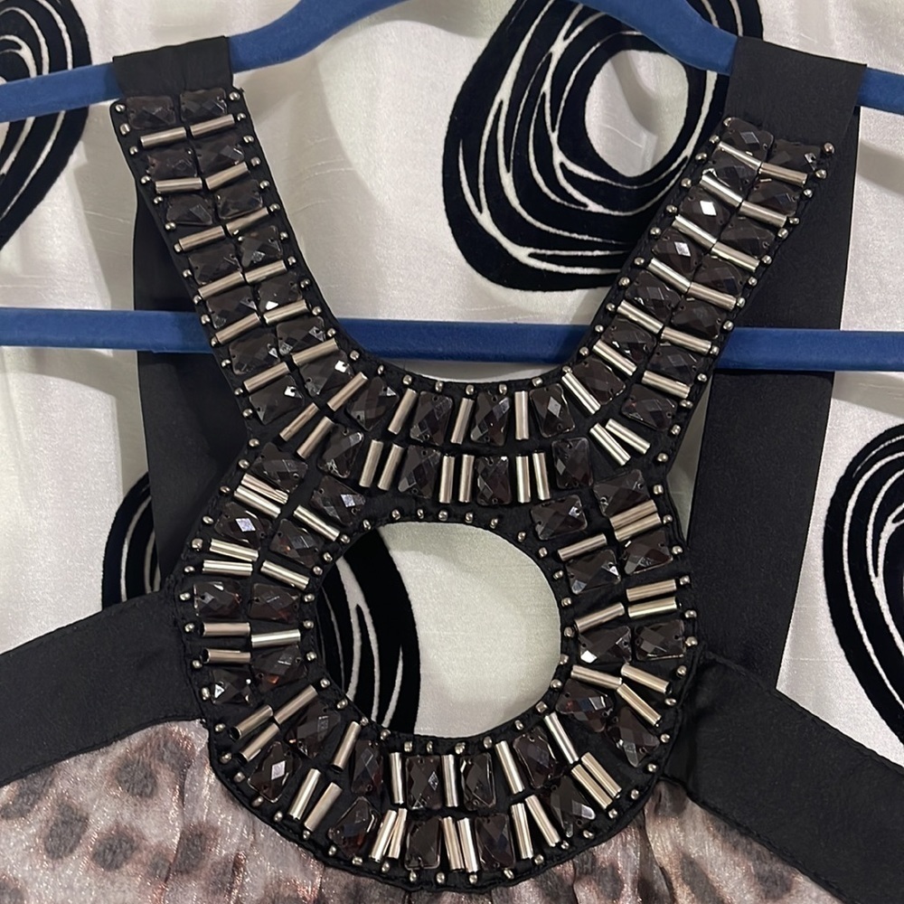 2be Bebe Beaded Top size S - Picture 2 of 4